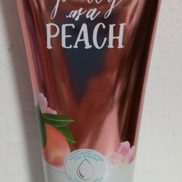 Petty as a Peach Moisturizing Body Wash - Picture 1 of 2